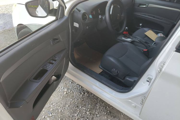 Used Roewe 350 2014 1.5L Automatic Xunyue Version Driver Seat