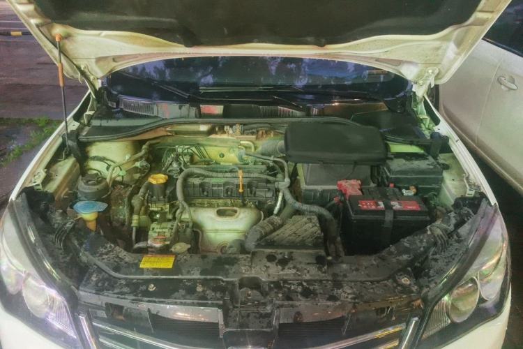 Used Roewe 350 2014 1.5L Manual Xunchi Edition Engine Bay
