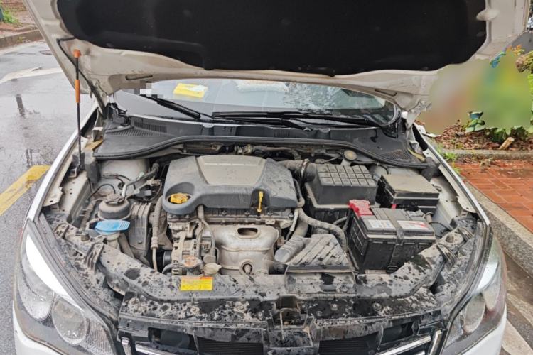 Used Roewe 350 2014 1.5L Manual Xunchi Edition Engine Bay