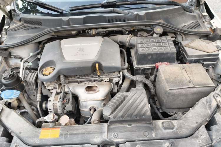 Used Roewe 350 2014 1.5L Automatic Xunyue Version Engine Bay