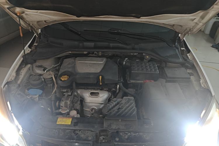Used Roewe 350 2014 1.5L Automatic Xunyue Version Engine Bay