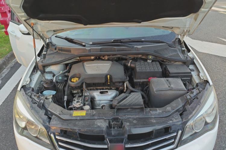 Used Roewe 350 2014 1.5L Manual Swift Edition Engine Bay