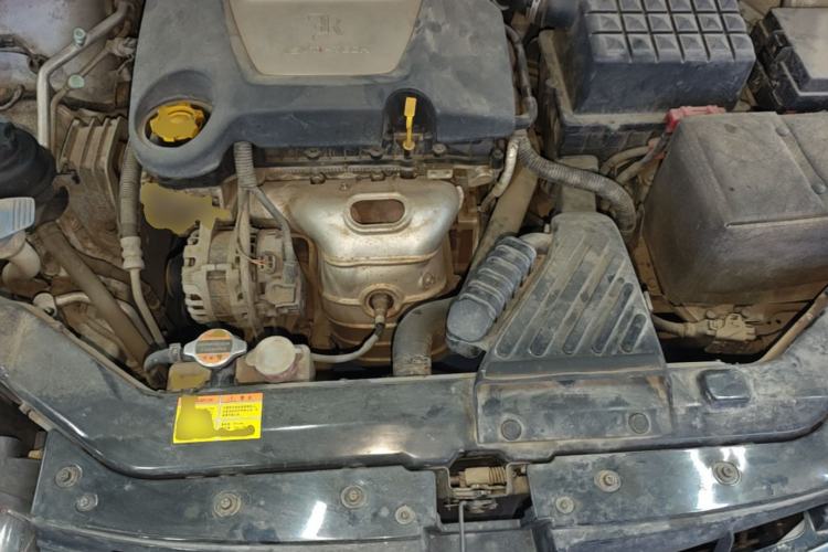 Used Roewe 350 2014 1.5L Manual Swift Edition Engine Bay
