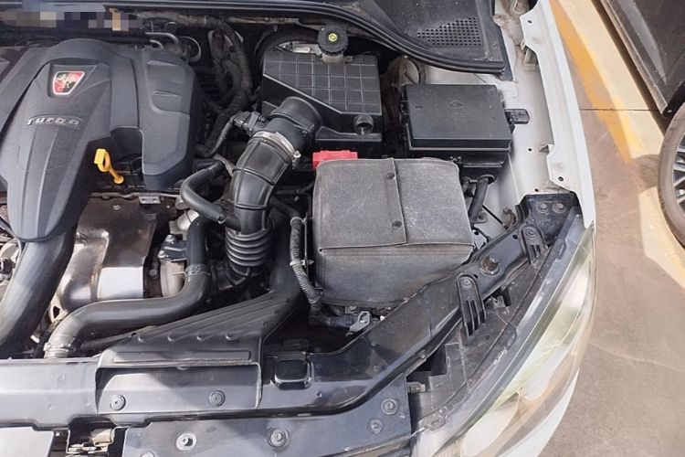 Used Roewe 350 2014 1.5T Manual Jingrui Edition Engine Bay Left