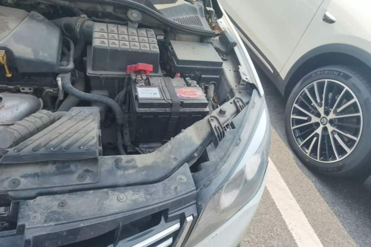 Used Roewe 350 2014 1.5L Automatic Xunyue Version Engine Bay Left