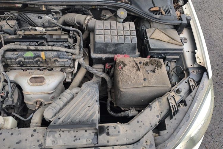 Used Roewe 350 2014 1.5L Manual Xunchi Edition Engine Bay Left