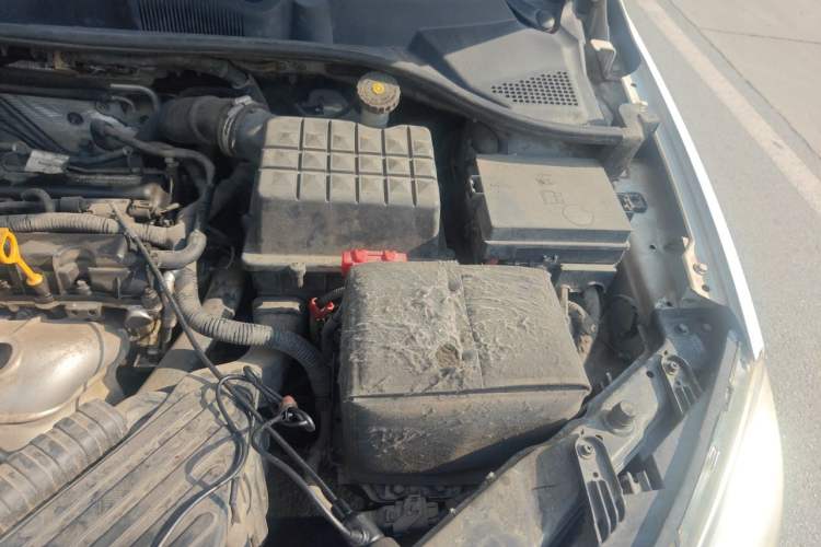 Used Roewe 350 2014 1.5L Manual Xunchi Edition Engine Bay Left