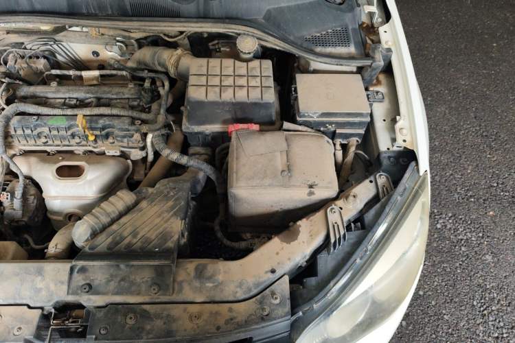 Used Roewe 350 2014 1.5L Manual Xunchi Edition Engine Bay Left