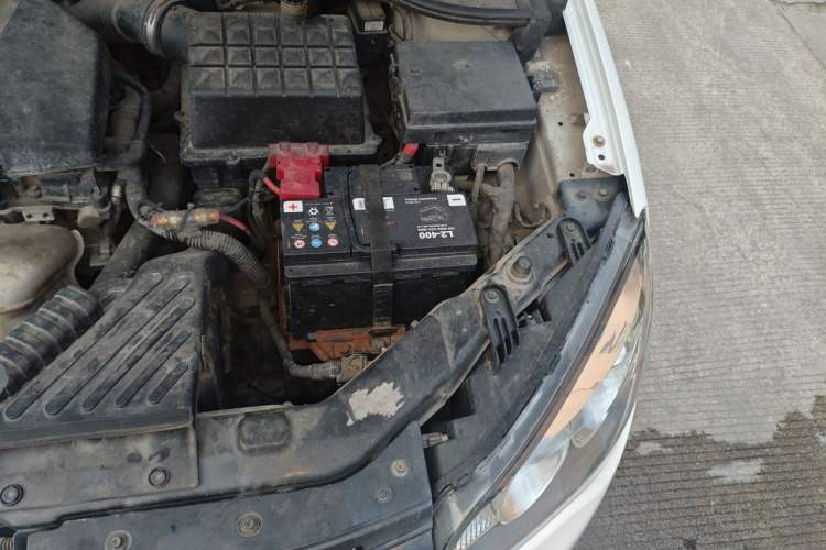 Used Roewe 350 2014 1.5L Automatic Xunyue Version Engine Bay Left
