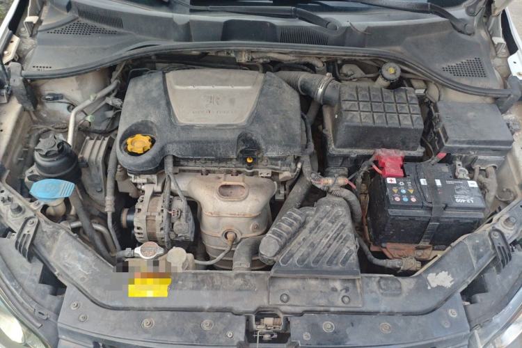 Used Roewe 350 2014 1.5L Automatic Xunyue Version Engine Bay