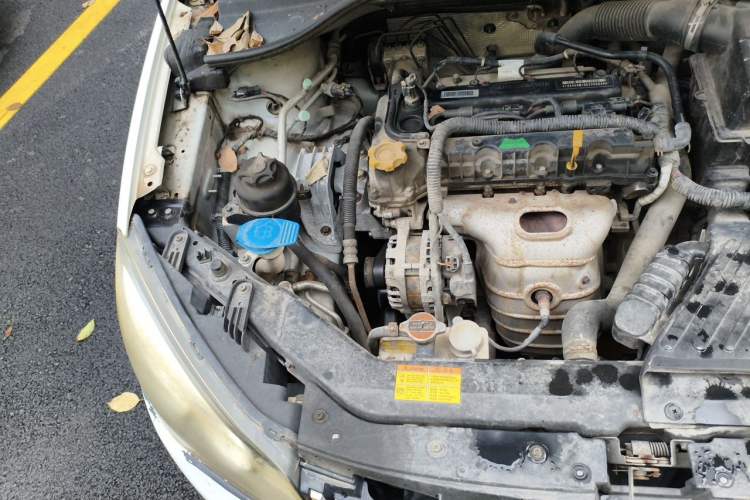 Used Roewe 350 2014 1.5L Automatic Xunda Edition Engine Bay Right