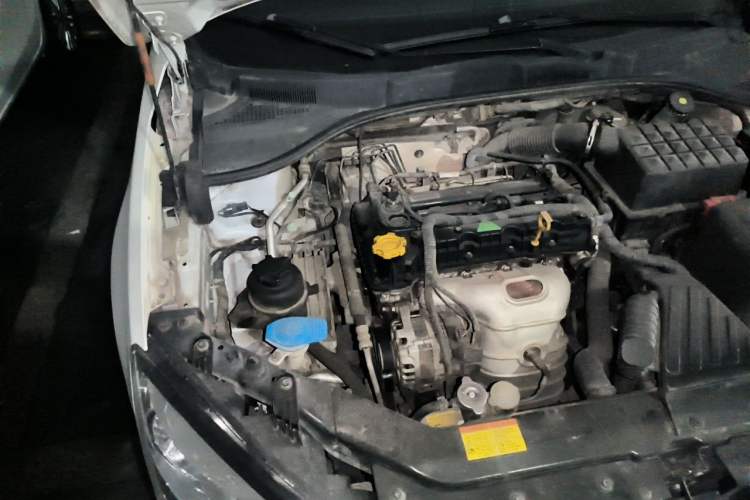 Used Roewe 350 2014 1.5L Manual Xunchi Edition Engine Bay Right