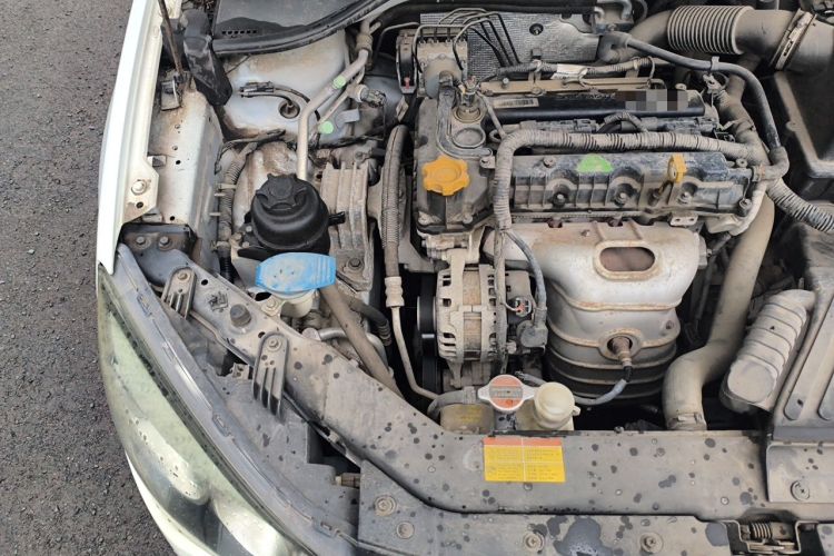 Used Roewe 350 2014 1.5L Manual Xunchi Edition Engine Bay Right