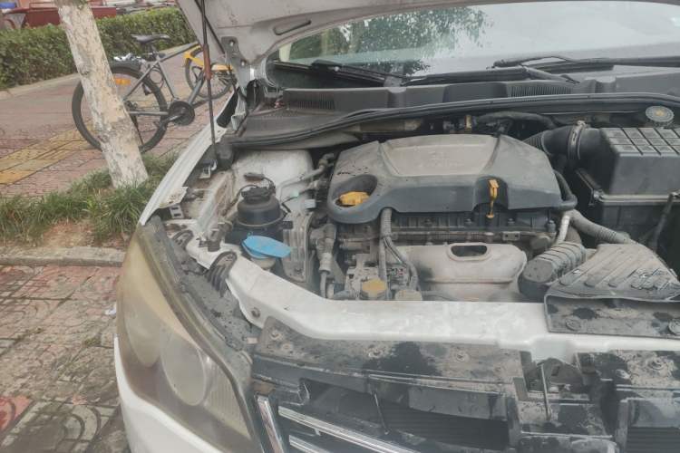 Used Roewe 350 2014 1.5L Automatic Xunyue Version Engine Bay Right
