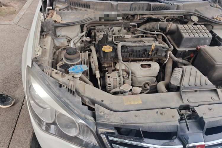 Used Roewe 350 2014 1.5L Manual Xunchi Edition Engine Bay Right