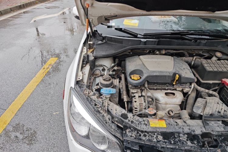 Used Roewe 350 2014 1.5L Manual Xunchi Edition Engine Bay Right
