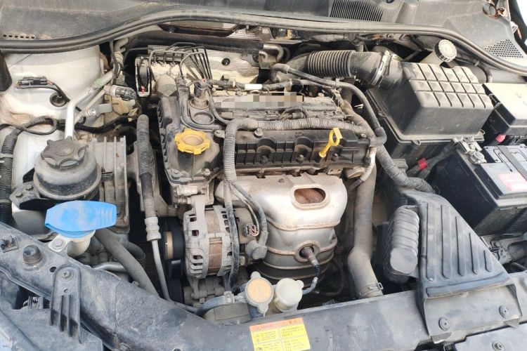 Used Roewe 350 2014 1.5L Automatic Xunda Edition Engine Bay Right