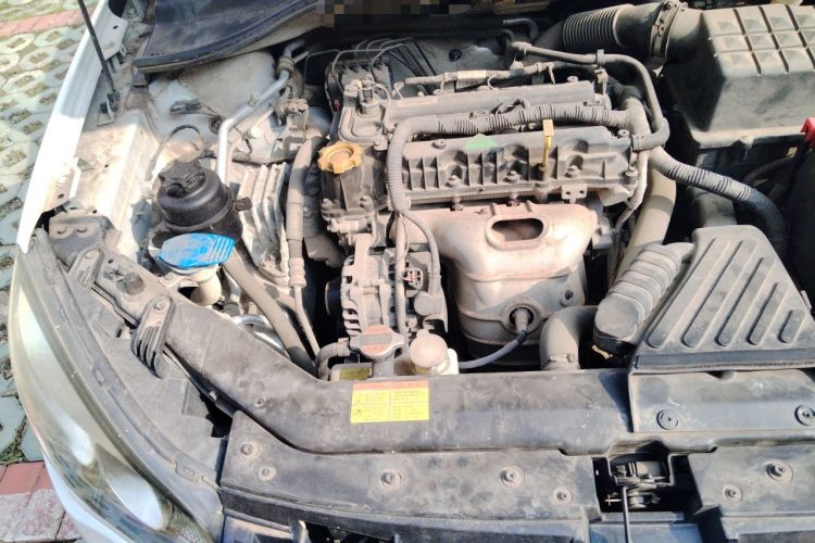 Used Roewe 350 2014 1.5L Manual Xunchi Edition Engine Bay Right
