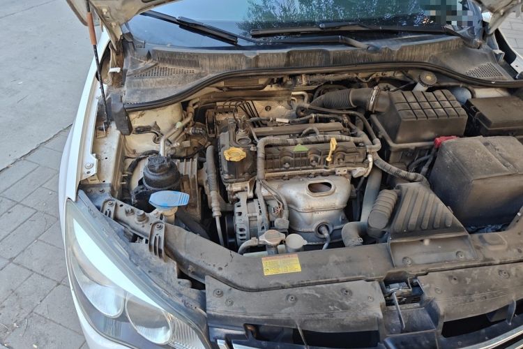 Used Roewe 350 2014 1.5L Manual Xunchi Edition Engine Bay Right