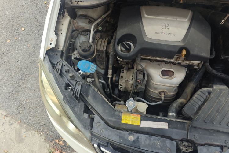 Used Roewe 350 2014 1.5L Automatic Xunyue Version Engine Bay Right