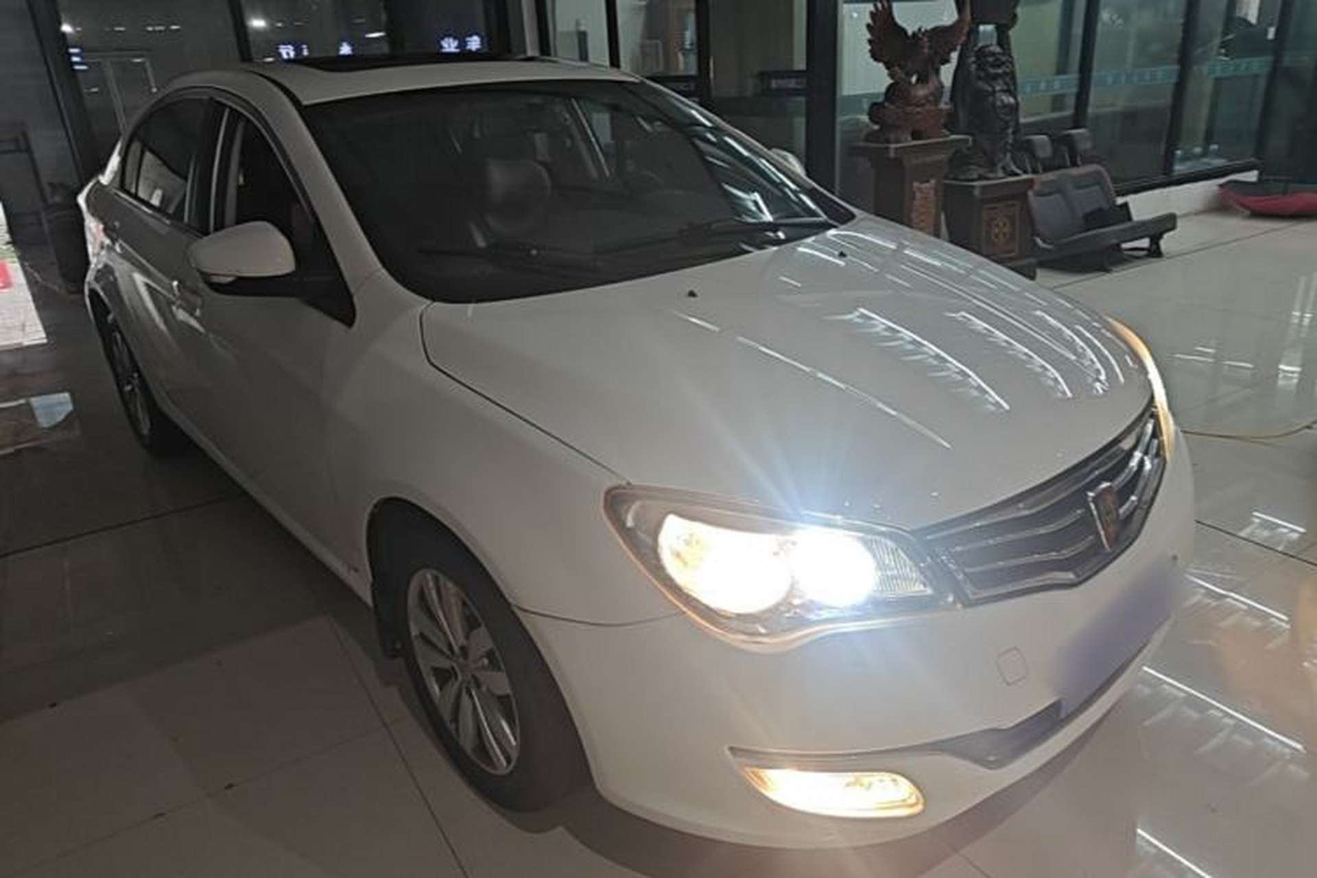Used Roewe 350 2014 1.5L Automatic Xunyue Version Front Right 45 Deg