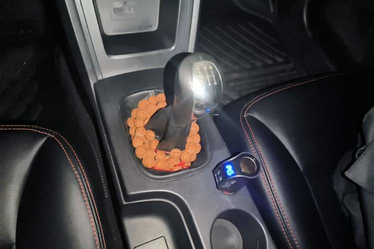 Used Roewe 350 2014 1.5L Manual Xunchi Edition Gear Lever