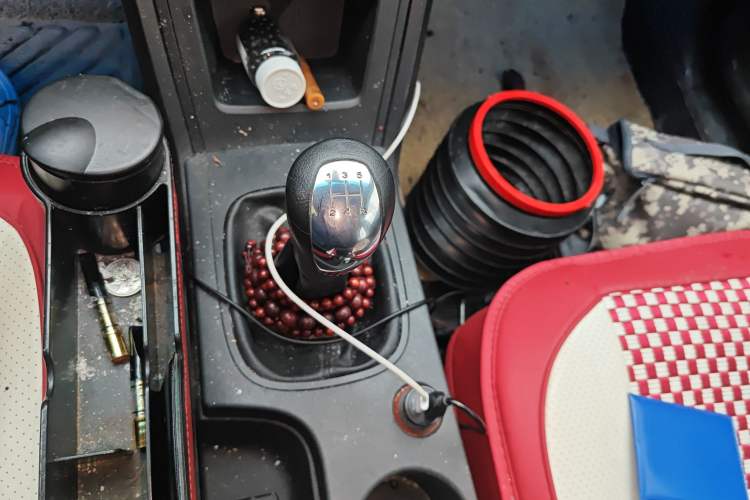 Used Roewe 350 2014 1.5L Manual Xunchi Edition Gear Lever