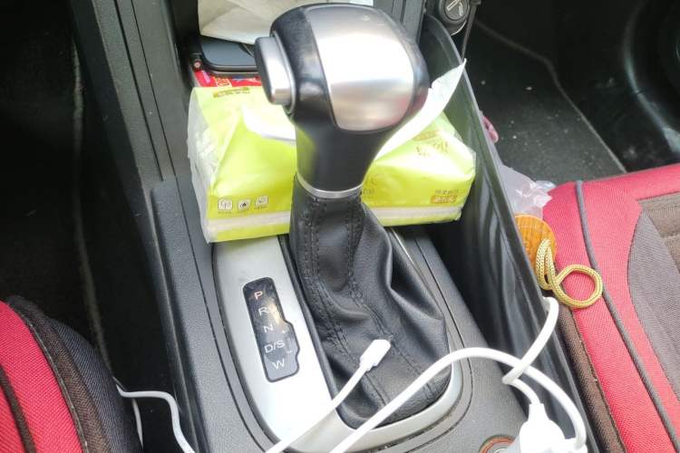 Used Roewe 350 2014 1.5L Automatic Xunda Edition Gear Lever