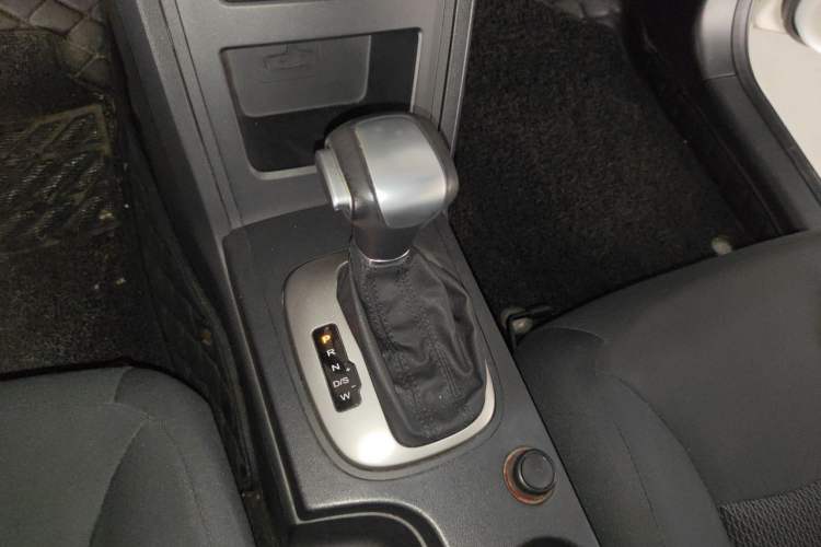 Used Roewe 350 2014 1.5L Automatic Xunda Edition Gear Lever