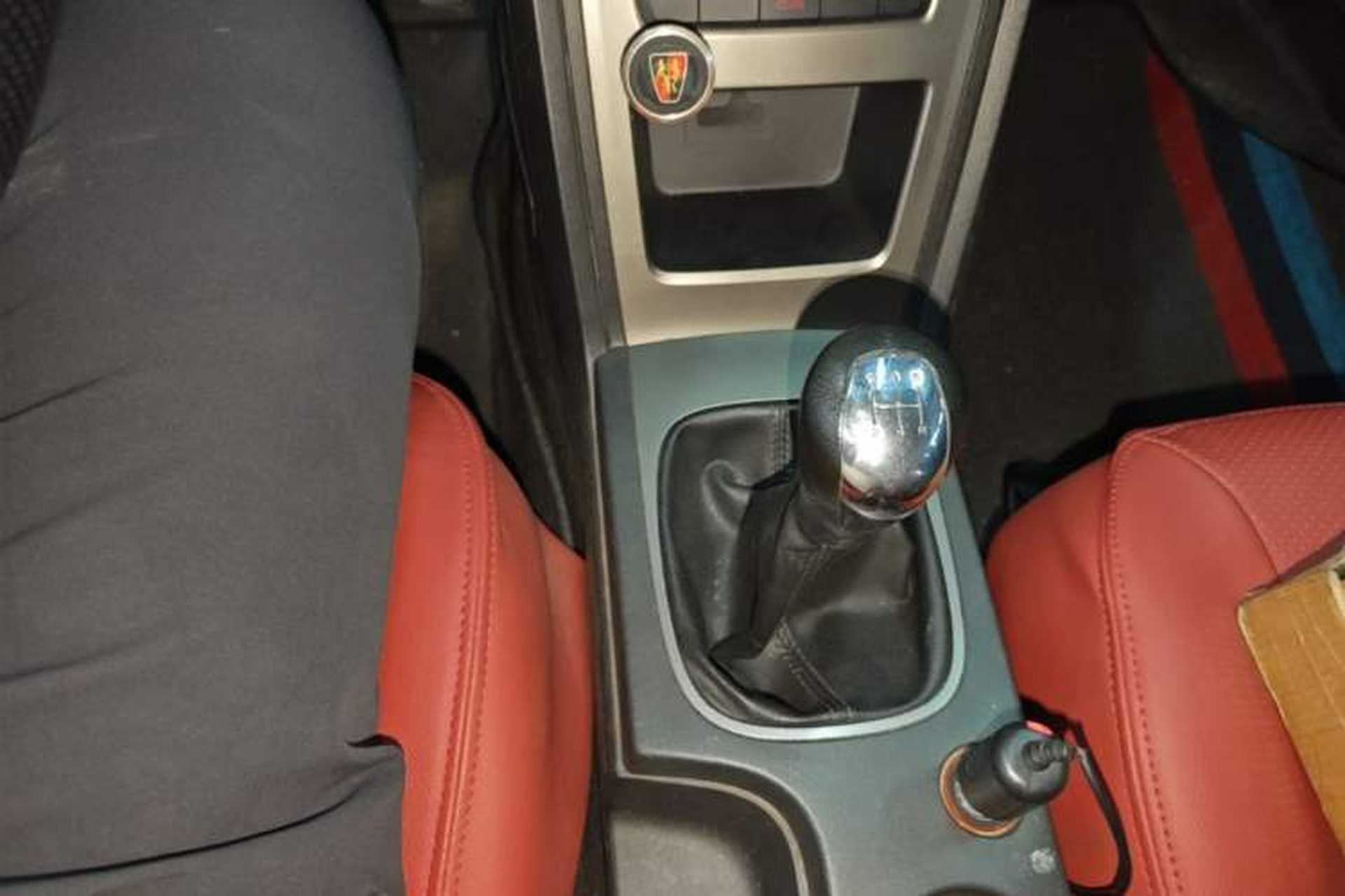 Used Roewe 350 2014 1.5L Manual Swift Edition Gear Lever