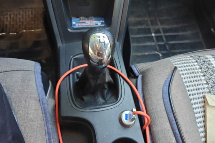 Used Roewe 350 2014 1.5L Manual Xunchi Edition Gear Lever