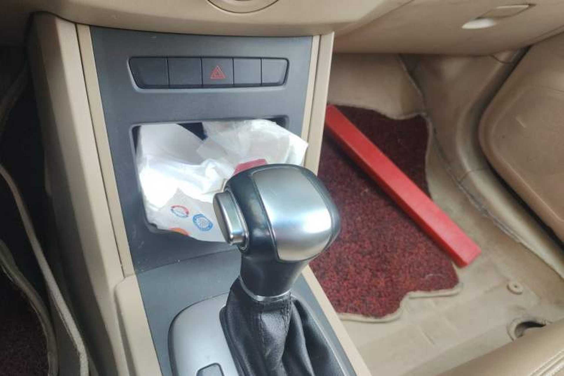 Used Roewe 350 2014 1.5L Automatic Xunyue Version Gear Lever