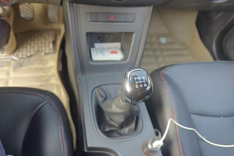 Used Roewe 350 2014 1.5L Manual Xunchi Edition Gear Lever