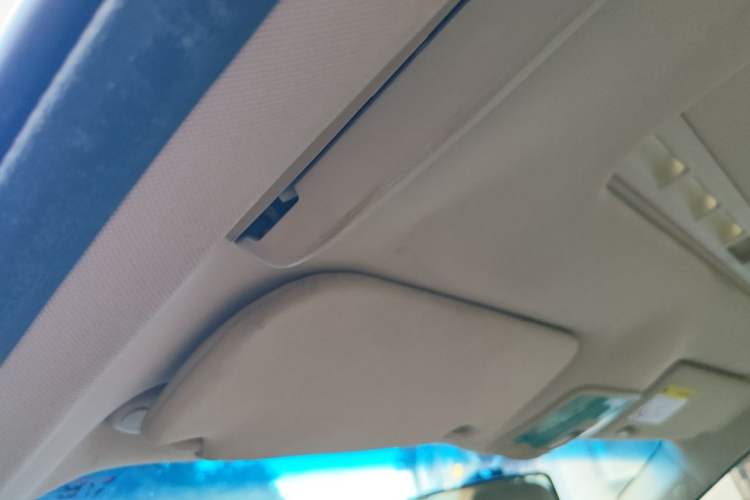 Used Roewe 350 2014 1.5L Automatic Xunyue Version Headliner