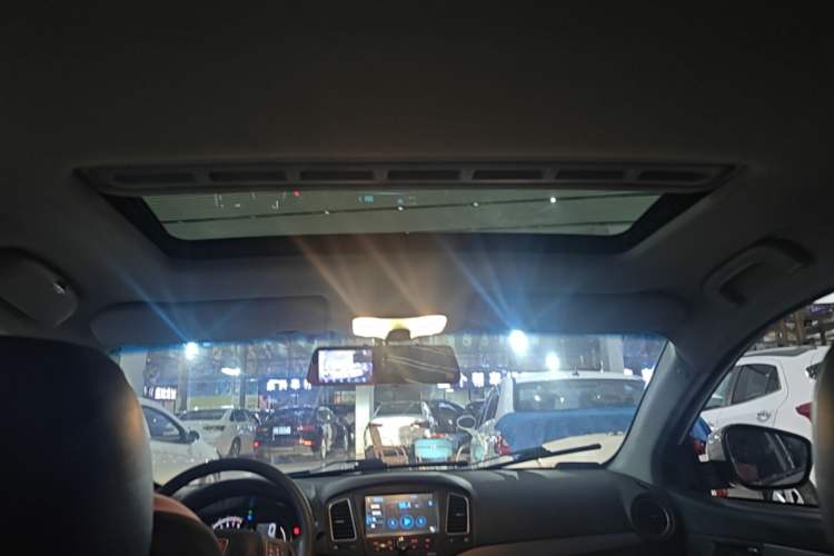 Used Roewe 350 2014 1.5L Automatic Xunyue Version Headliner