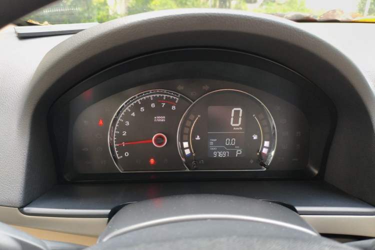 Used Roewe 350 2014 1.5L Automatic Xunda Edition Instrument Cluster