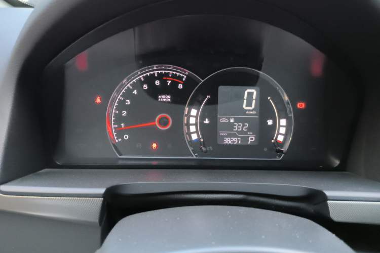 Used Roewe 350 2014 1.5T Automatic JingShang Edition Instrument Cluster