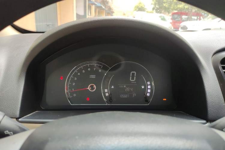 Used Roewe 350 2014 1.5L Automatic Xunda Edition Instrument Cluster
