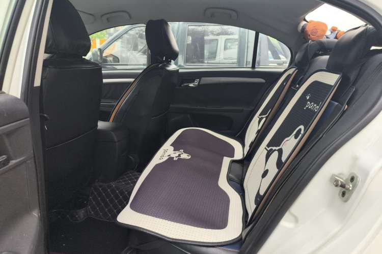 Used Roewe 350 2014 1.5L Automatic Xunda Edition Interior 1