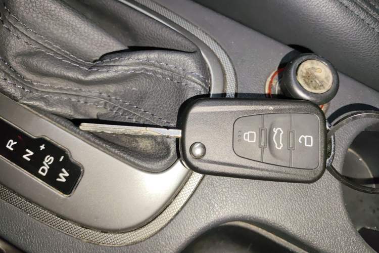 Used Roewe 350 2014 1.5L Automatic Xunyue Version Interior 1