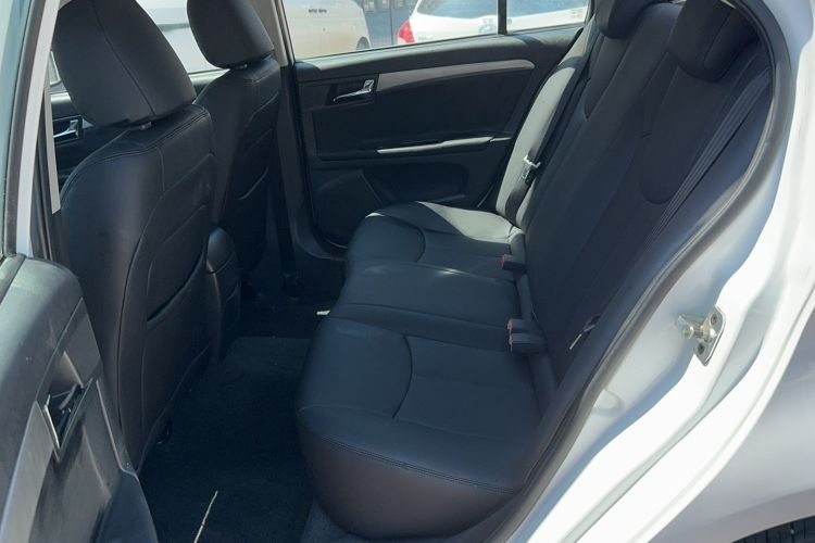 Used Roewe 350 2014 1.5L Automatic Xunda Edition Interior 2