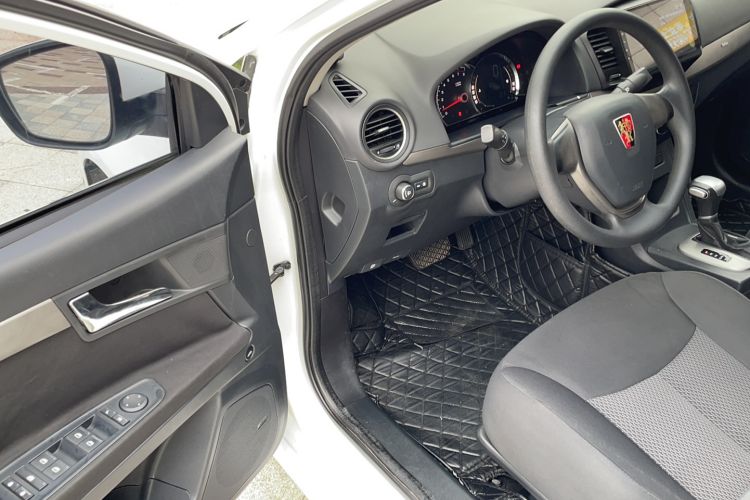 Used Roewe 350 2014 1.5L Automatic Xunda Edition Interior 2