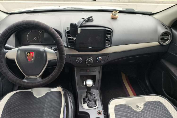 Used Roewe 350 2014 1.5L Automatic Xunda Edition Interior 3