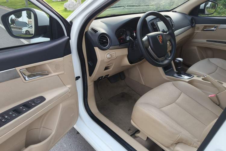 Used Roewe 350 2014 1.5L Automatic Xunda Edition Interior 4