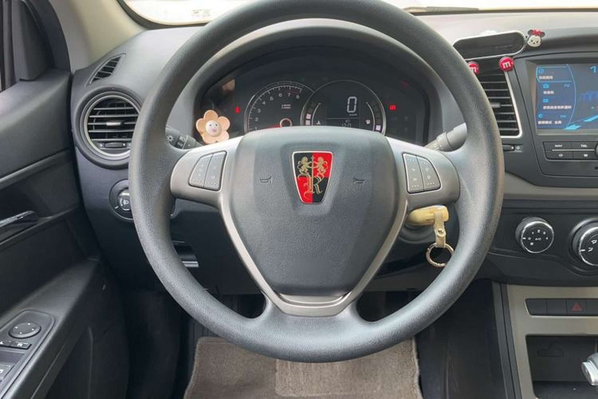 Used Roewe 350 2014 1.5L Automatic Xunyue Version Interior 5