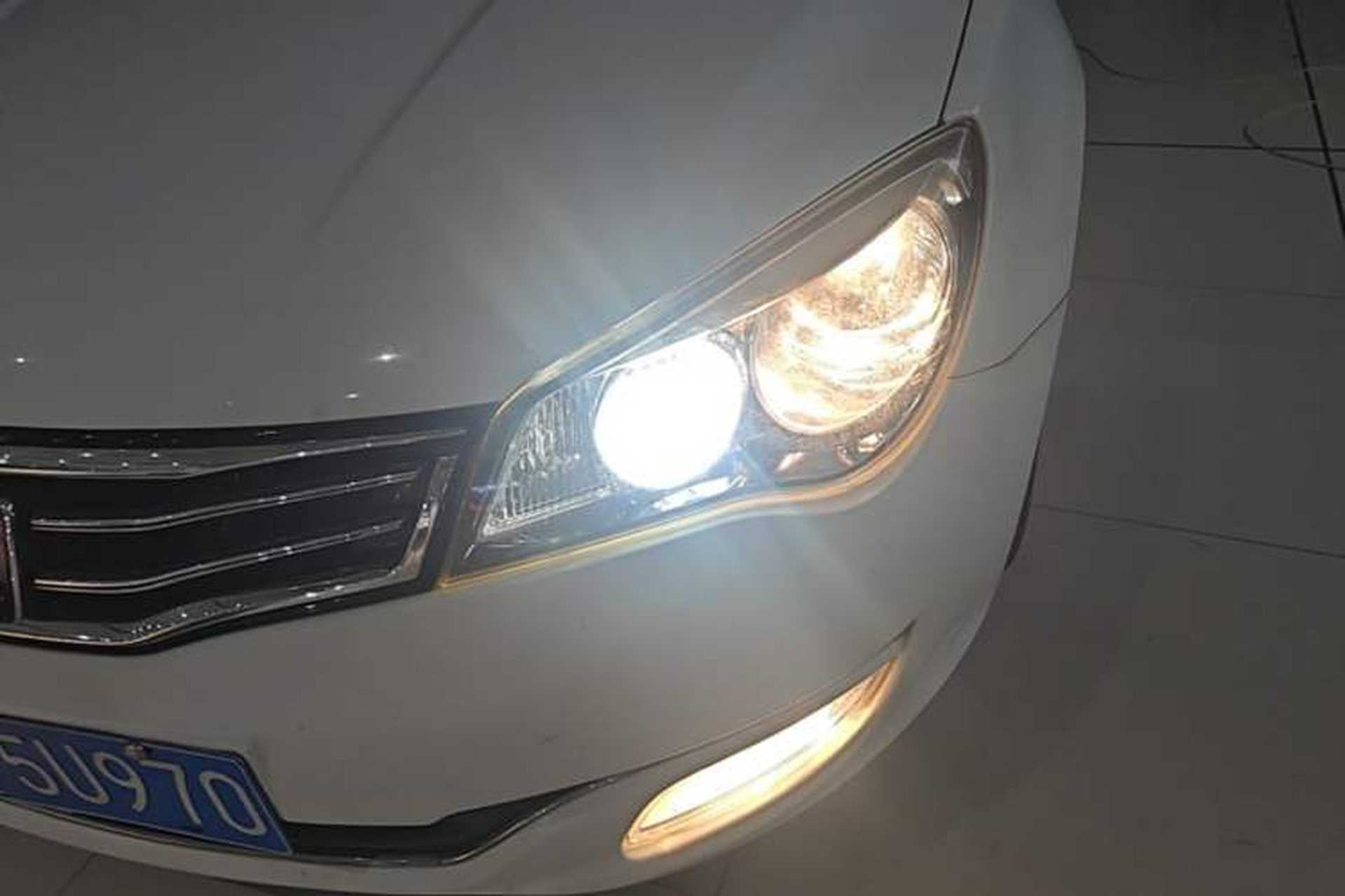 Used Roewe 350 2014 1.5L Automatic Xunyue Version Left Front Headlight
