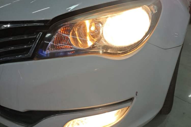 Used Roewe 350 2014 1.5L Manual Swift Edition Left Front Headlight