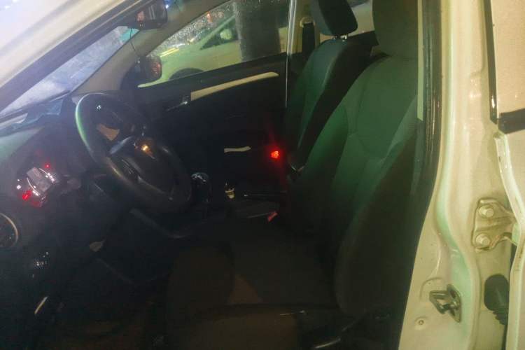 Used Roewe 350 2014 1.5L Manual Xunchi Edition Left Front Seat