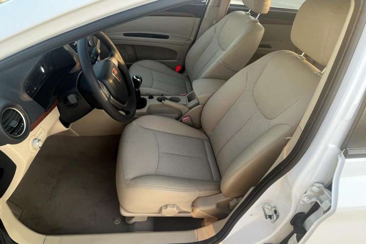 Used Roewe 350 2014 1.5L Manual Swift Edition Left Front Seat