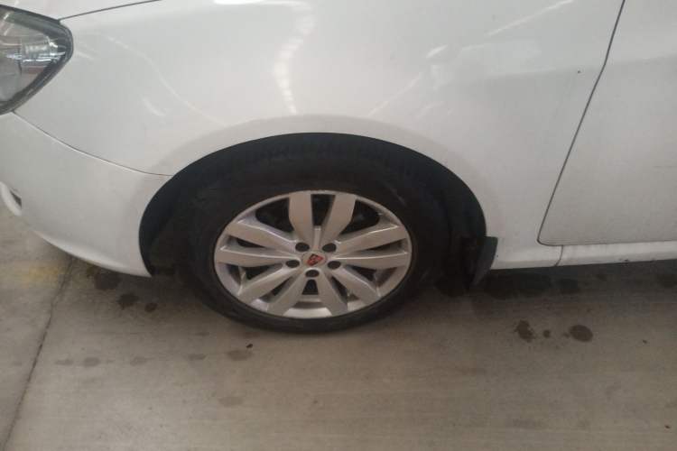 Used Roewe 350 2014 1.5L Automatic Xunda Edition Left Front Wheel Hub